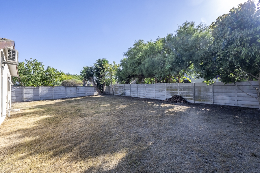 3 Bedroom Property for Sale in De Oude Spruit Western Cape